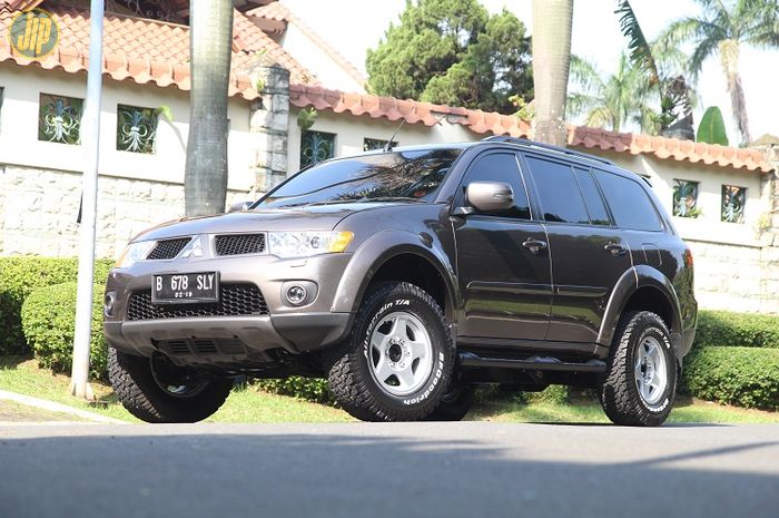 Keren Banget Modifikasi Mitsubishi Pajero Sport Dakar Satu Ini Gridoto Com