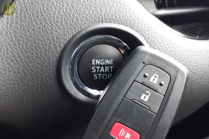 Fitur Remote Keyless dan Push Start Stop Engine Toyota C-HR