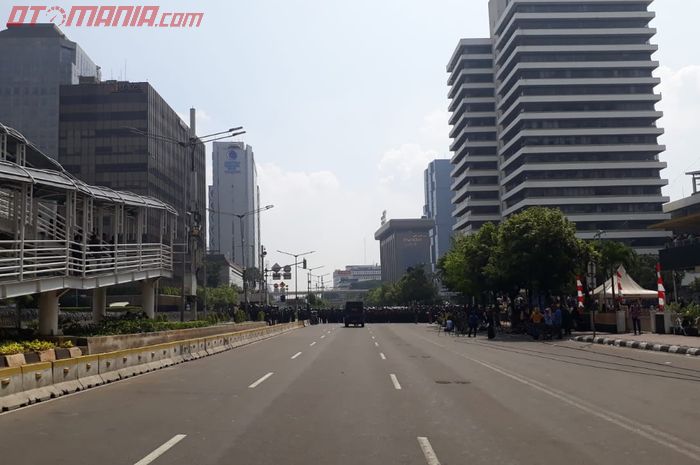 Kondisi jalan M.H Thamrin pagi ini (22/5)