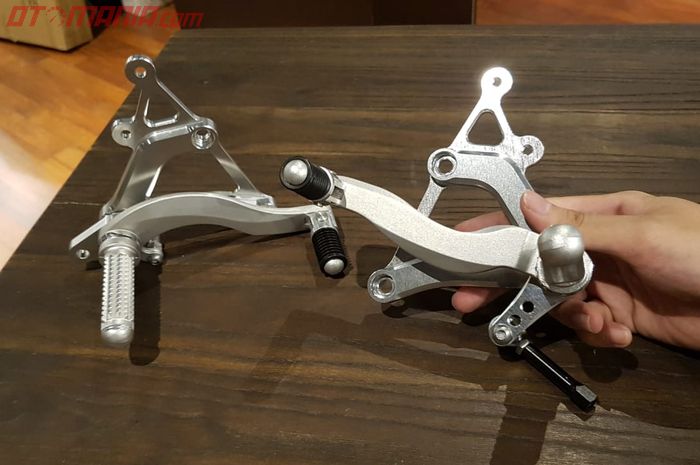 Footstep racing Nassert Beet Japan untuk sport 250cc