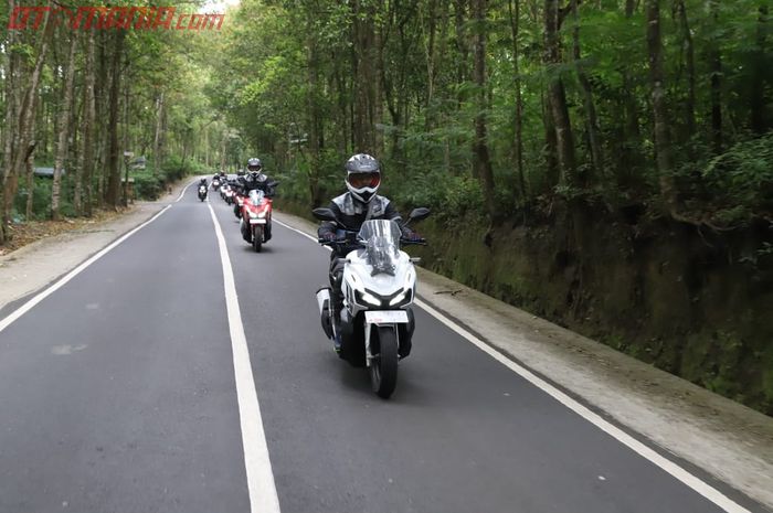 Riding di Bali dengan skuto Honda ADV150, segini konsumsi bensinnya