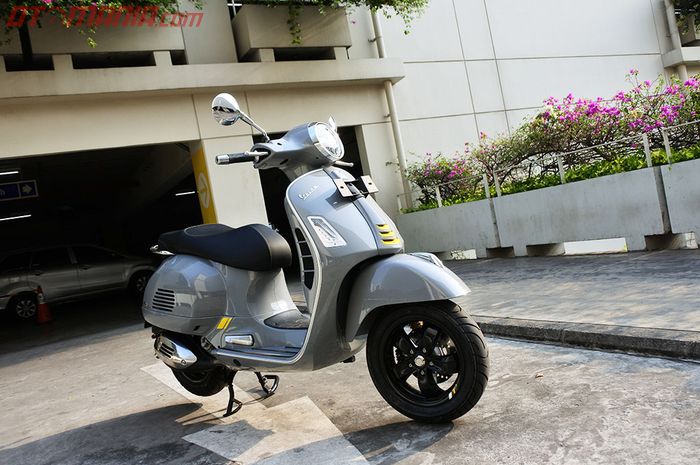 Vespa GTS Super Tech 300