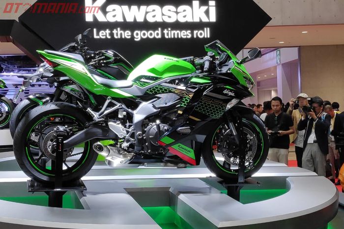 Kawasaki Ninja ZX-25R, Ninja 4 silinder akhirnya rilis di Tokyo Motor Show 2019