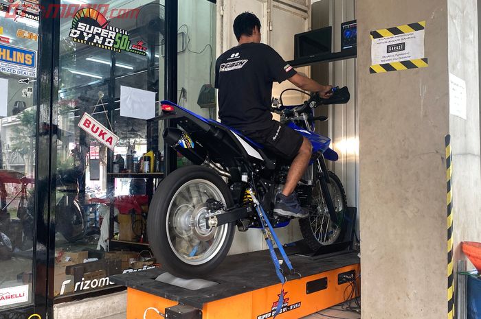 Yamaha WR 155R oprekan Reisen Motoshop, kapasitas mesin jadi 206cc tenaga naik 110%!