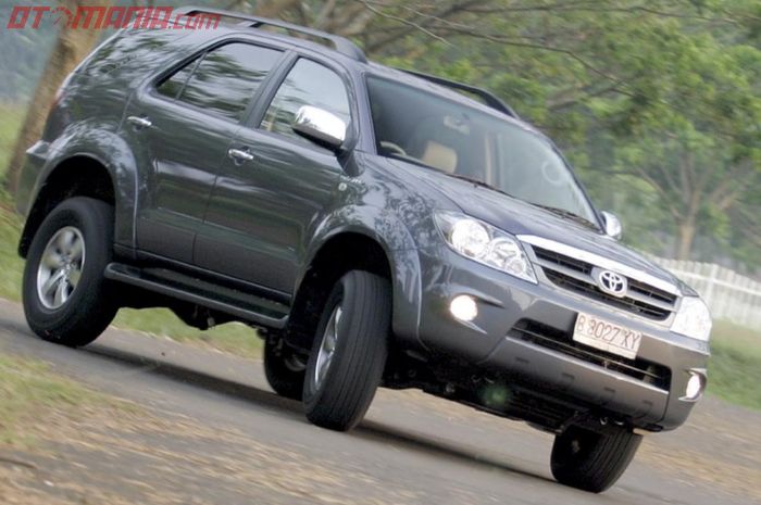 Toyota Fortuner 2005