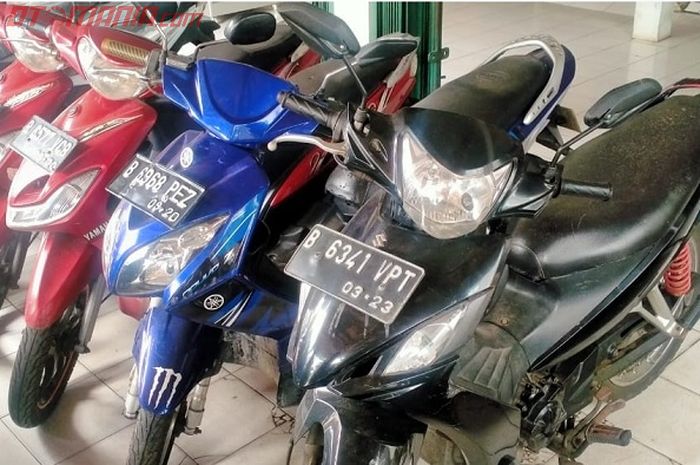 Pilihan motor bekas harga kisarab Rp 4-7 jutaan.