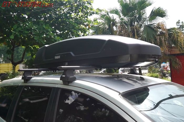 Roof Box Thule di Atap Mobil