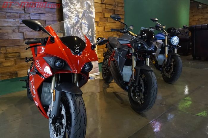 Motor listrik Energica sudah bisa dilihat di diler Motolife SCBD, Jakarta Pusat.