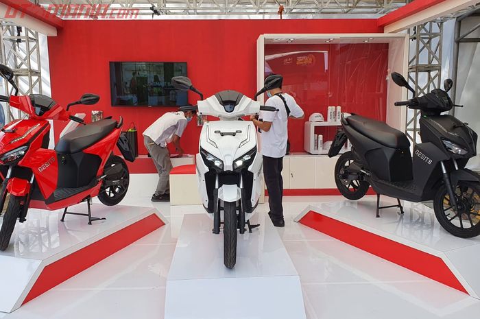 Motor listrik Gesits G1 di pameran IEMS 2021