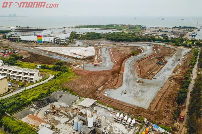 Berita foto proses pembangunan sirkuit Formula E Jakarta di Ancol, target rampung April ini.