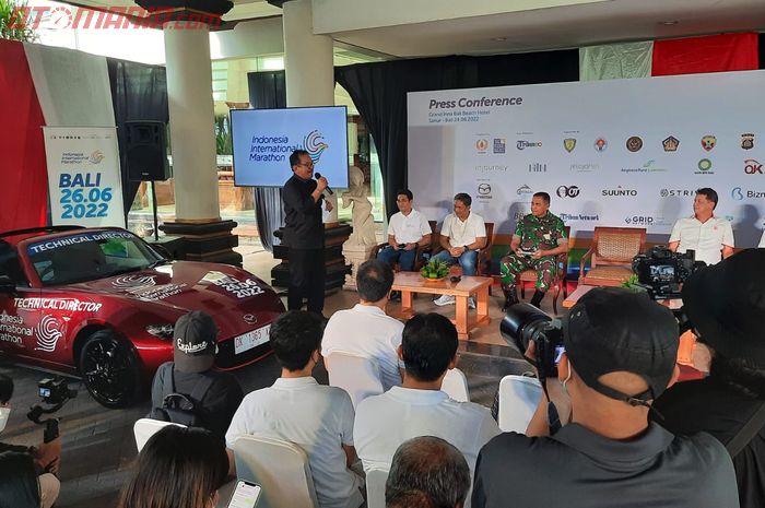 Mazda sebagai sponsor Indonesia International Marathon. Total 10 unit akan hadir. Seperti Mazda MX-5 sebagai pembuka dan 3 Mazda CX-5 dengan race clock. 