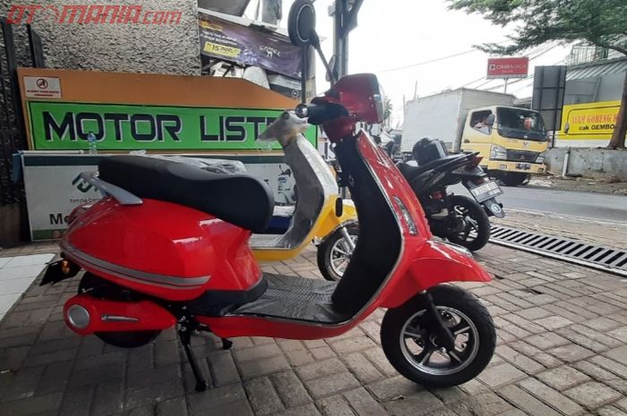 Tampilan sampg motor listrik BF Goodrich V7