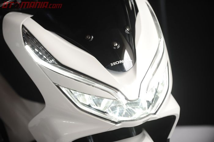 Lampu depan (head lamp) Honda All New PCX 150 kian sporti dan agresif