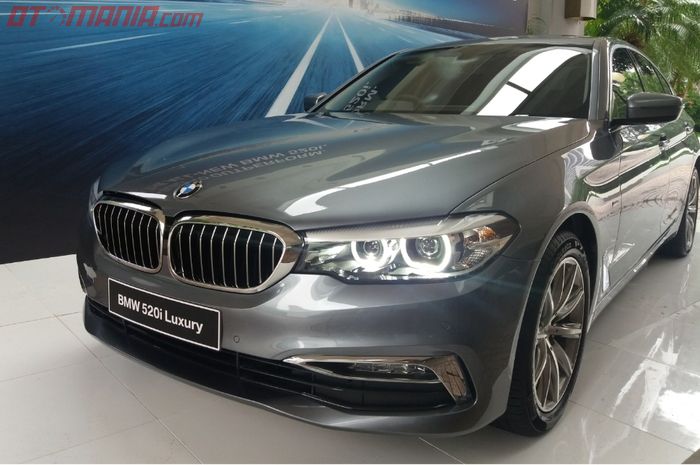 All-New BMW 520i Luxury Line