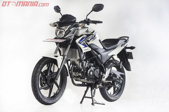 Generasi pertama Honda CB150R