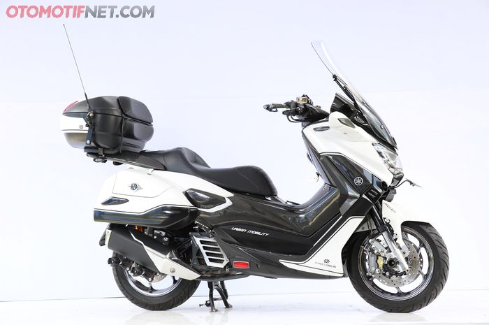 Yamaha NMAX pemenang Best Touring Look Customaxi Surabaya