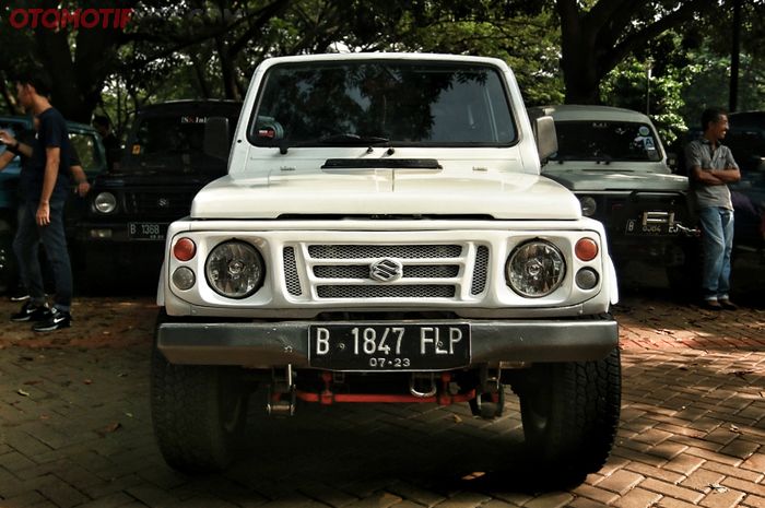 Gaya JDM JB32 pada Jimny kelahian 1997