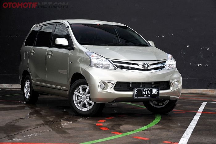 Toyota Avanza generasi kedua tahun 2011