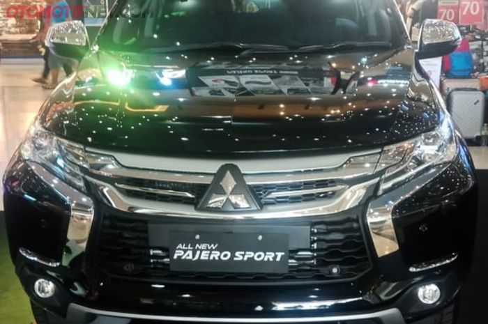 Unit display Pajero Sport di pameraan di Metropolitan Mall Bekasi