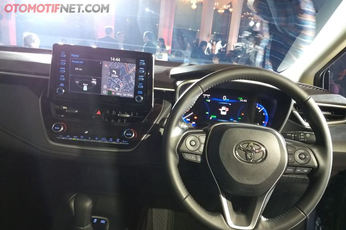 Multimedia Toyota All New Corolla Altis