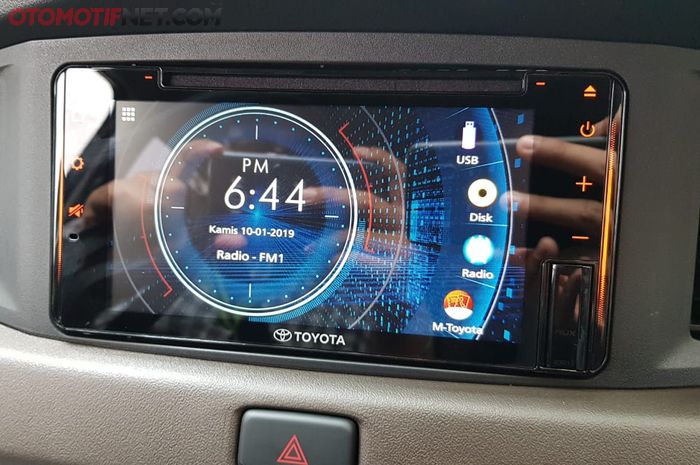 Tampilan Head Unit Toyota Calya Facelift