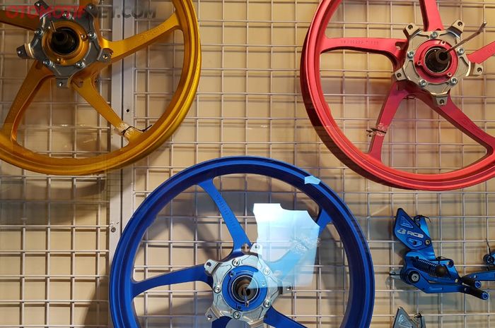 Pelek Aluminium Rcb Buat Sport 250 Cc Ringan Dan Kuat Harga Setara Vario 110 Cbs Gridoto Com