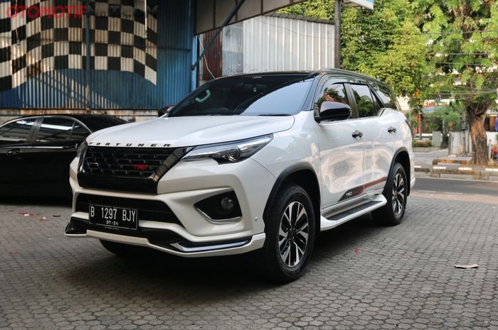 Body kit original Fortuner TRD versi Thailand dipasang langsung plug and play