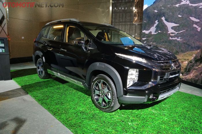 Mitsubishi Xpander Cross