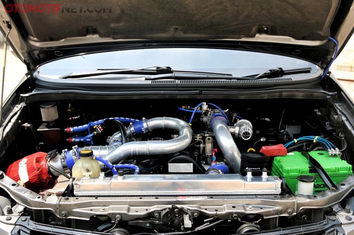 Mesin Toyota Kijang Innova diesel dimodifikasi total