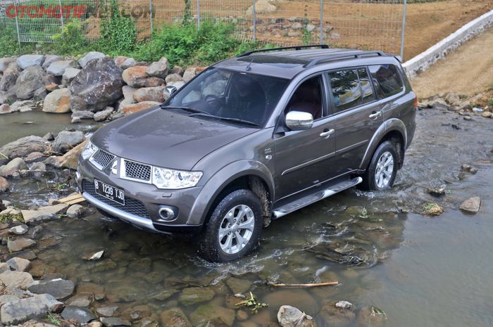 Mitsubishi Pajero Sport