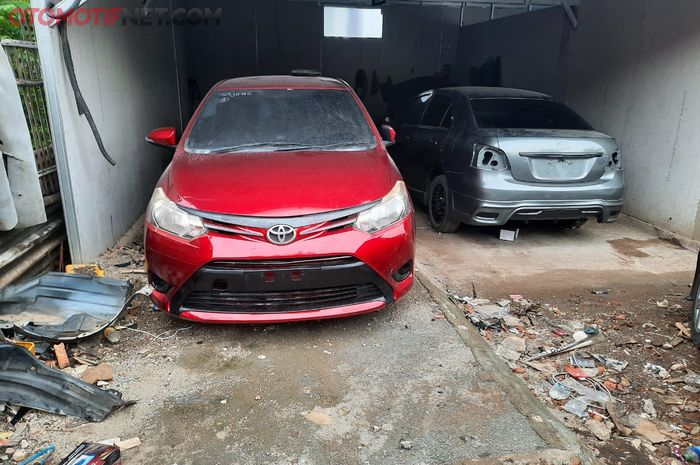 Proses pengecatan Toyota Vios Limo eks Taksi garapan Deka Reset