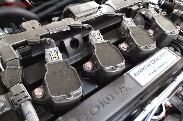 ILUSTRASI. Koil Busi Mobil