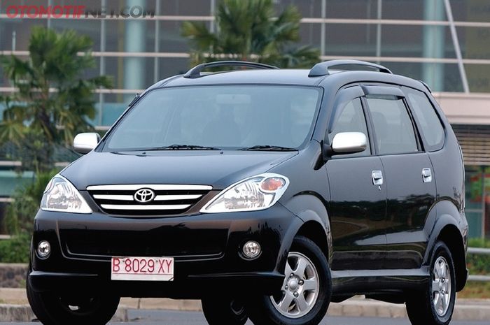 Ilustrasi Toyota Avanza matik kondisi bekas