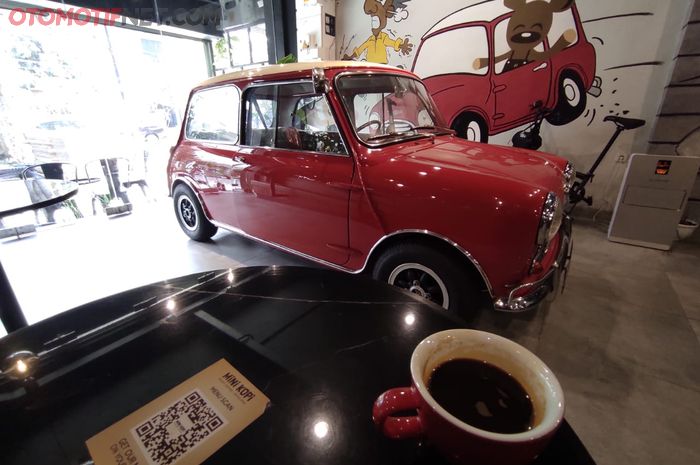 Mini Kopi, Kafe bernuansa otomotif, seperti di garasi Mini Cooper 