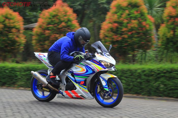 Yamaha YZF-R25 milik Tomy, upgrade jadi 320 cc, tenaga melonjak hingga 55 dk!