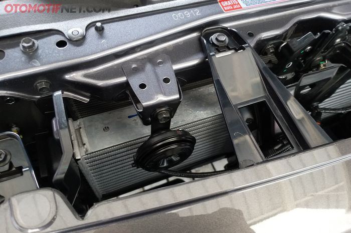 Posisi intercooler pada Toyota Kijang Innova diesel
