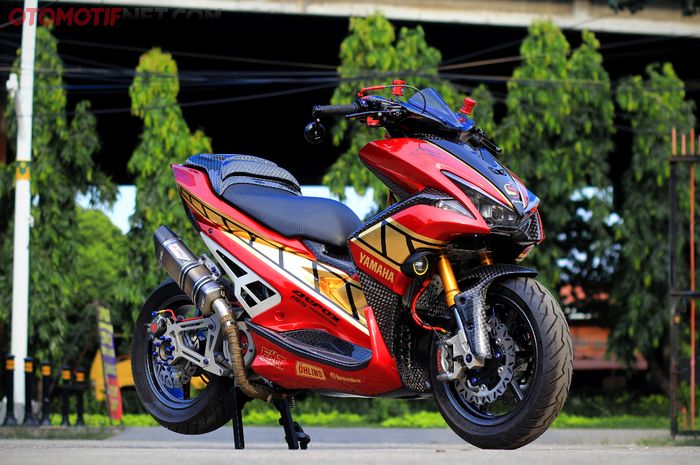 Modifikasi Yamaha Aerox 155 buatan Fat Motorsport bergaya R1M