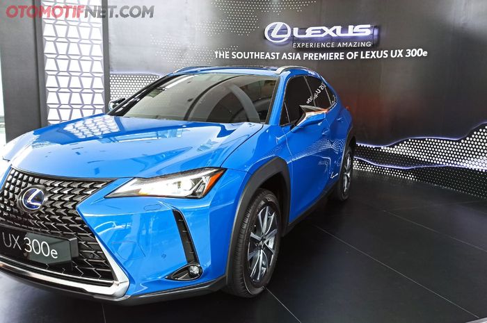 Lexus UX 300e