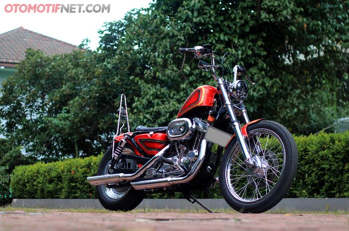 Modifikasi Harley-Davidson jadi chopper karya Puspa Kediri Custom (PKC)