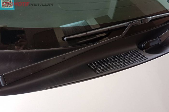 Karet wiper berbunyi saat digunakan, biasanya jadi tanda sudah rusak