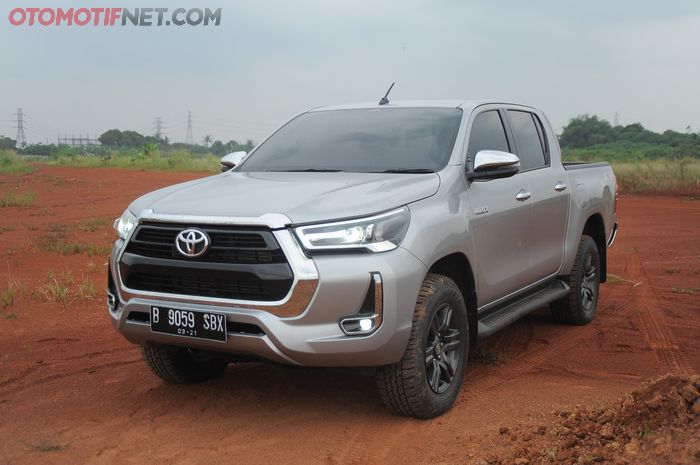 Toyota New Hilux 2.4 V 4x4 A/T