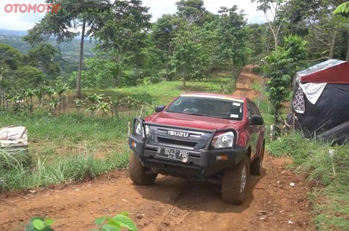 Isuzu D-Max Double Cabin 2.500 VGS M/T