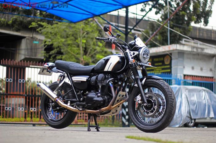 Modifikasi Kawasaki W800 dengan berbagai part custom berbahan aluminium karya Fat Motorsport