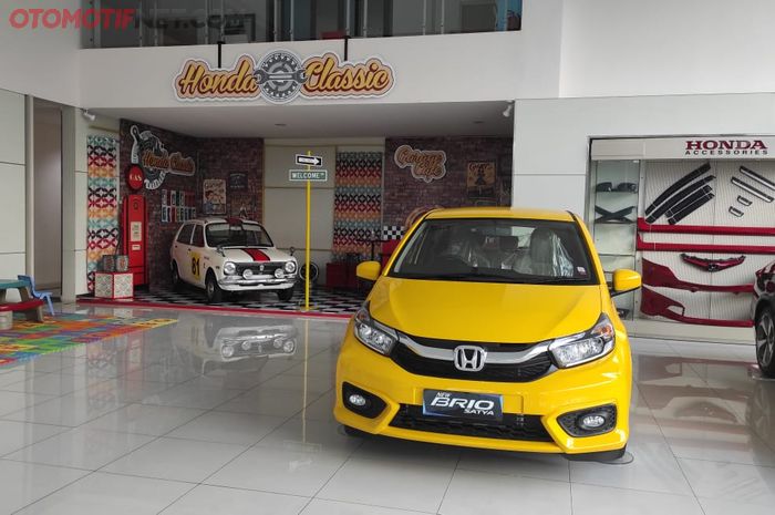 Honda Pondok Pinang punya Classic Corner memajang Honda Life tua