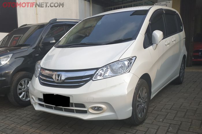 Honda Freed Bekas