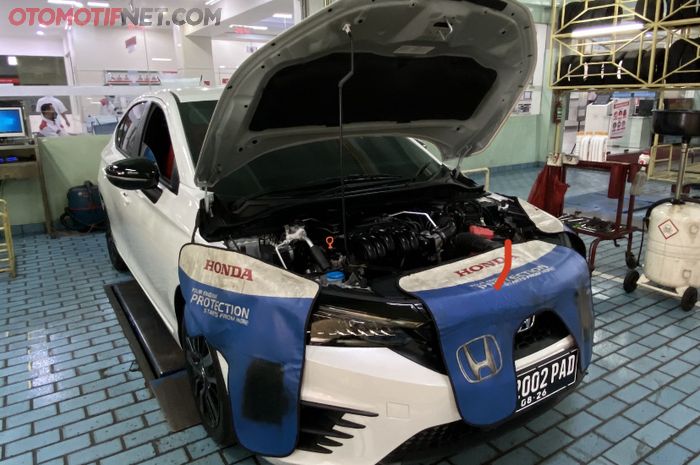 Perawatan Servis Berkala Honda City Hatchback di Bengkel Resmi Honda Pondok Indah, Jakarta Selatan