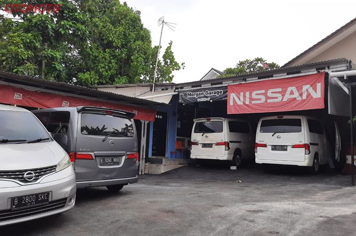 Ilustrasi Nissan Evalia di bengkel Morgan Garage, jakarta Selatan