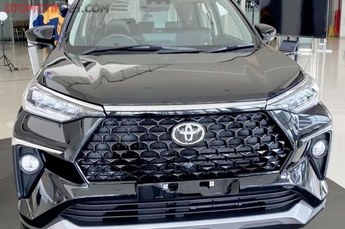 Tampang depan Toyota Avanza Veloz yang bodor di social media