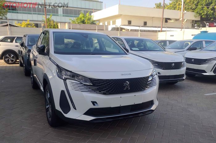 SUV Peugeot  3008  varian Active