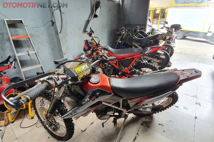 Abah Custom, bengkel motor trail jadi rujukan komunitas Kawasaki KLX 150 